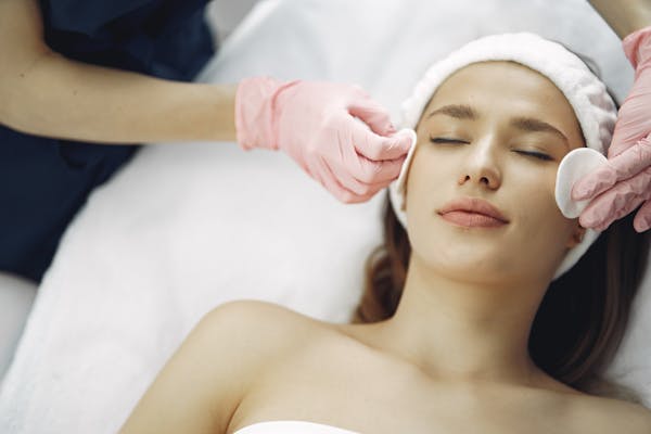 Professional facial treatment analysis